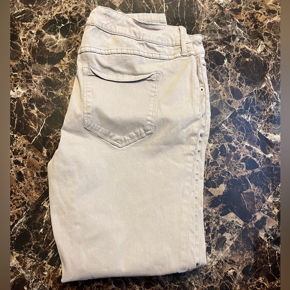 Brody Jeans. Women’s khaki pants. - Picture 1 of 6